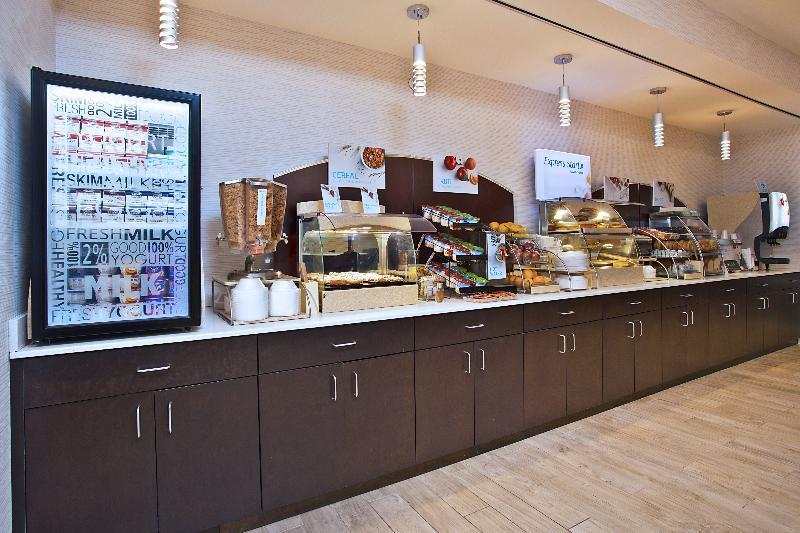 Holiday Inn Express Hotel & Suites Ann Arbor West By Ihg Exterior photo